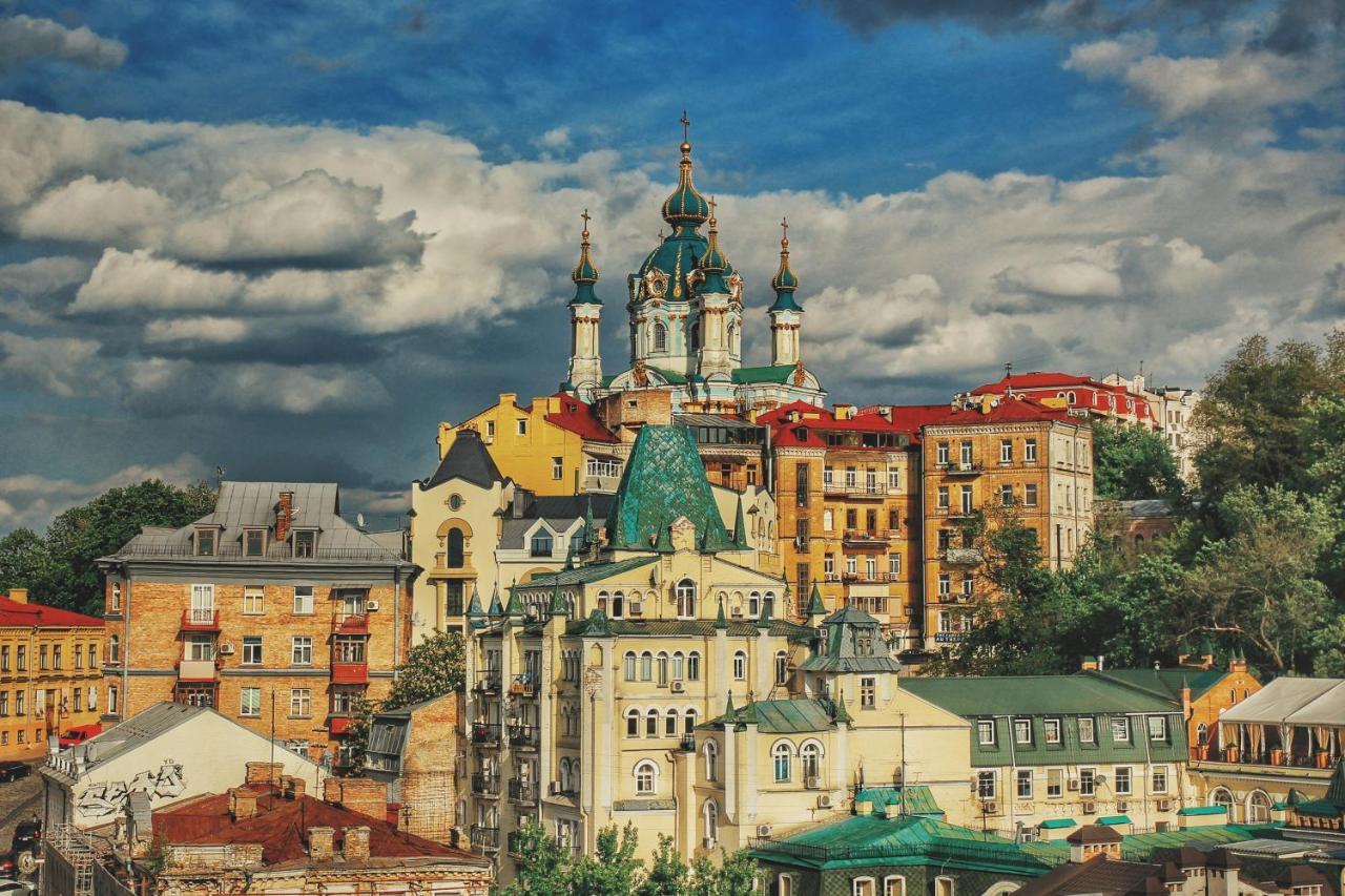Apartments On Andriyivskyy Descent -Self Check In Kiev Bagian luar foto