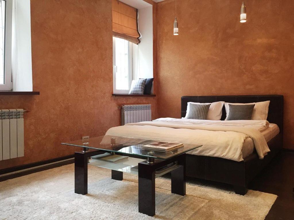 Apartments On Andriyivskyy Descent -Self Check In Kiev Bagian luar foto